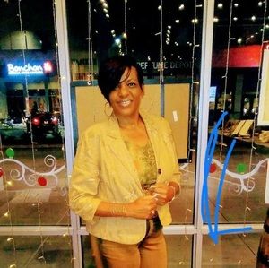 Meet your Posher, Roslyn